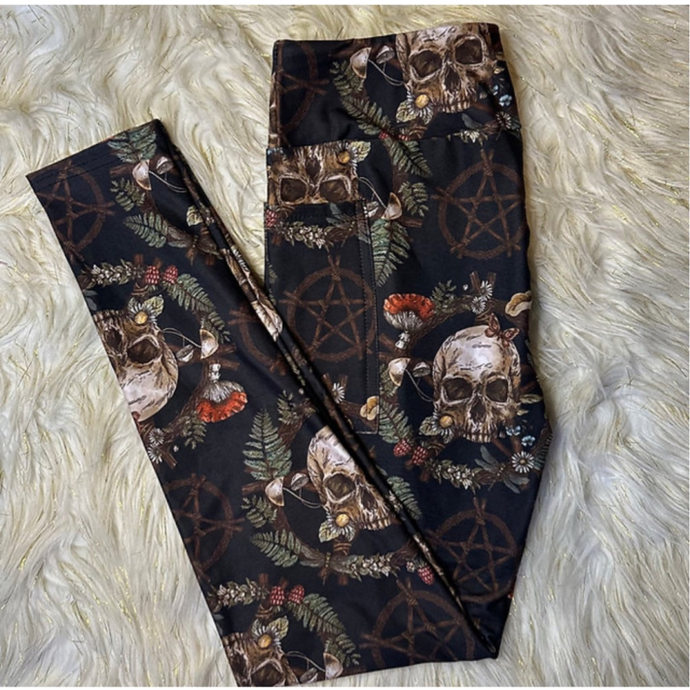 Cottage Witch Witchy Skull & Mushroom Print Leggings - Picture 3 of 6